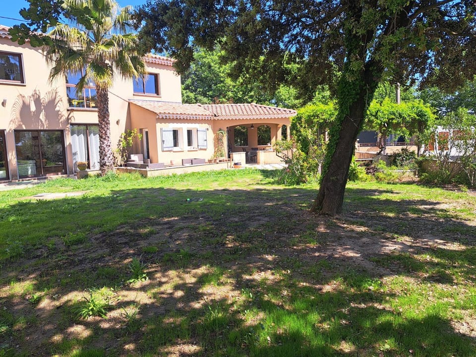 Villa L'ESCANDIHADO Villa in Rochefort-du-Gard