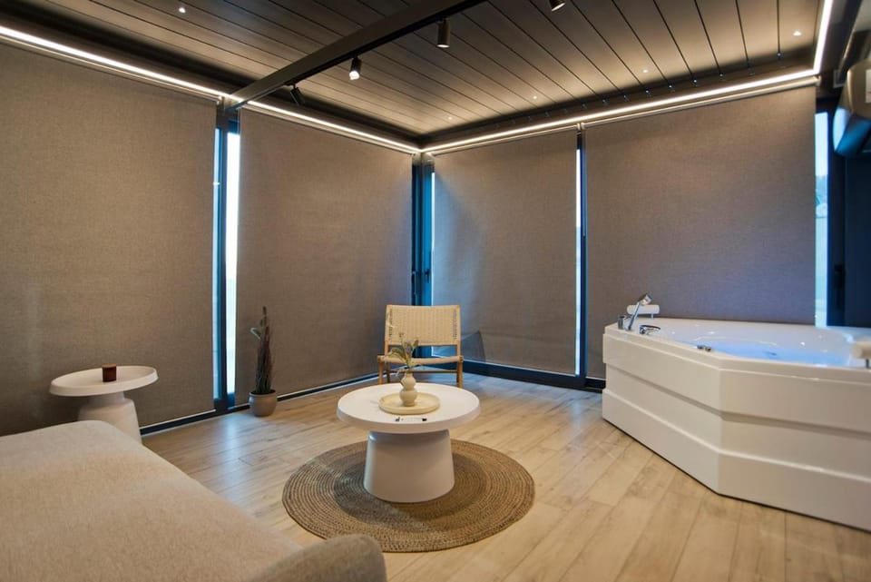 Riviera Sky Loft Apartment in South Athens