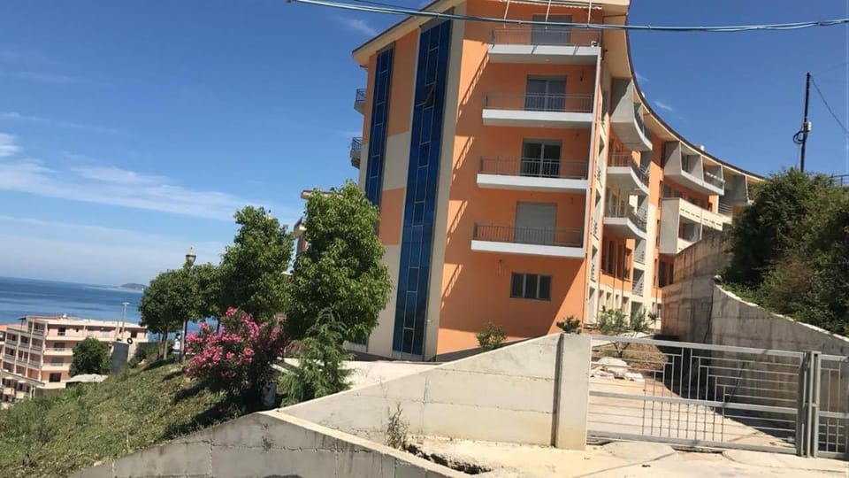 Shtepia e Ervinit Apartment in Vlorë
