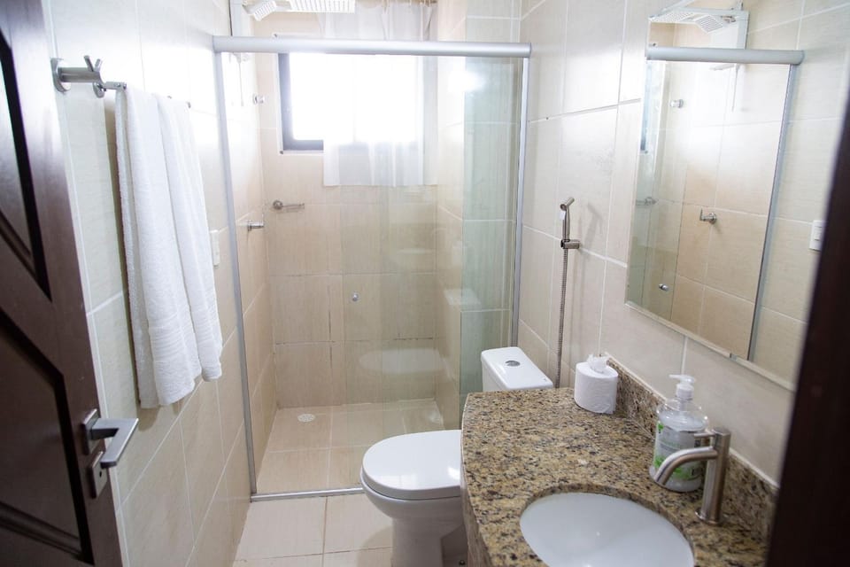 Shower, Bathroom, towels