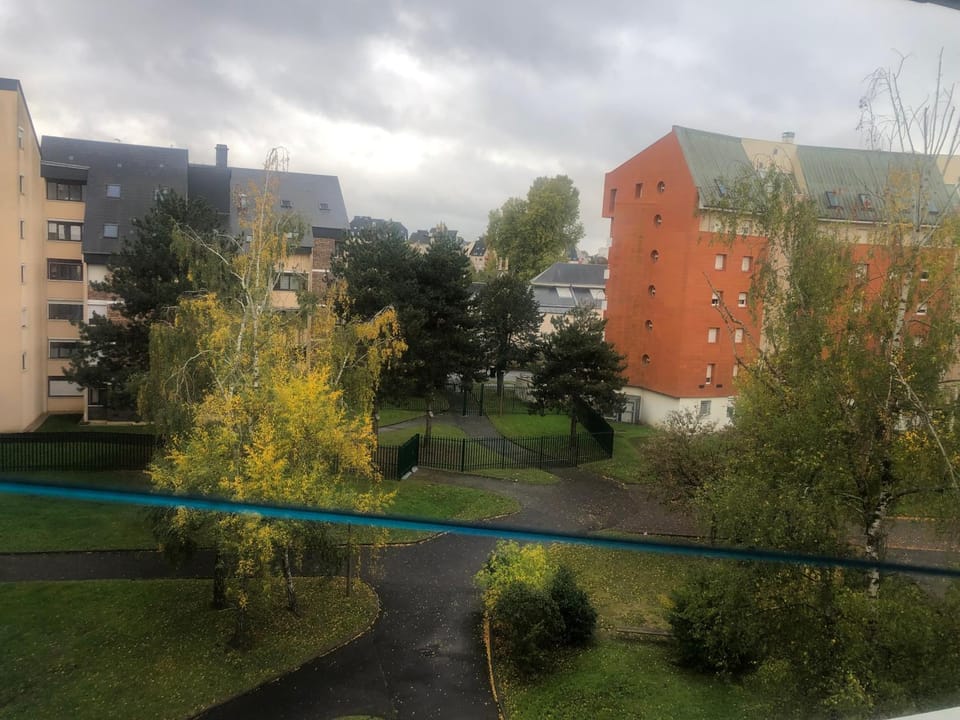 Magnifique appartement circuit 25h Apartment in Le Mans