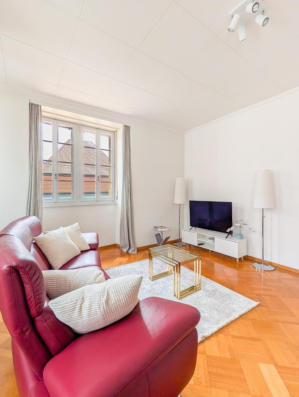 TV and multimedia, Living room, Seating area