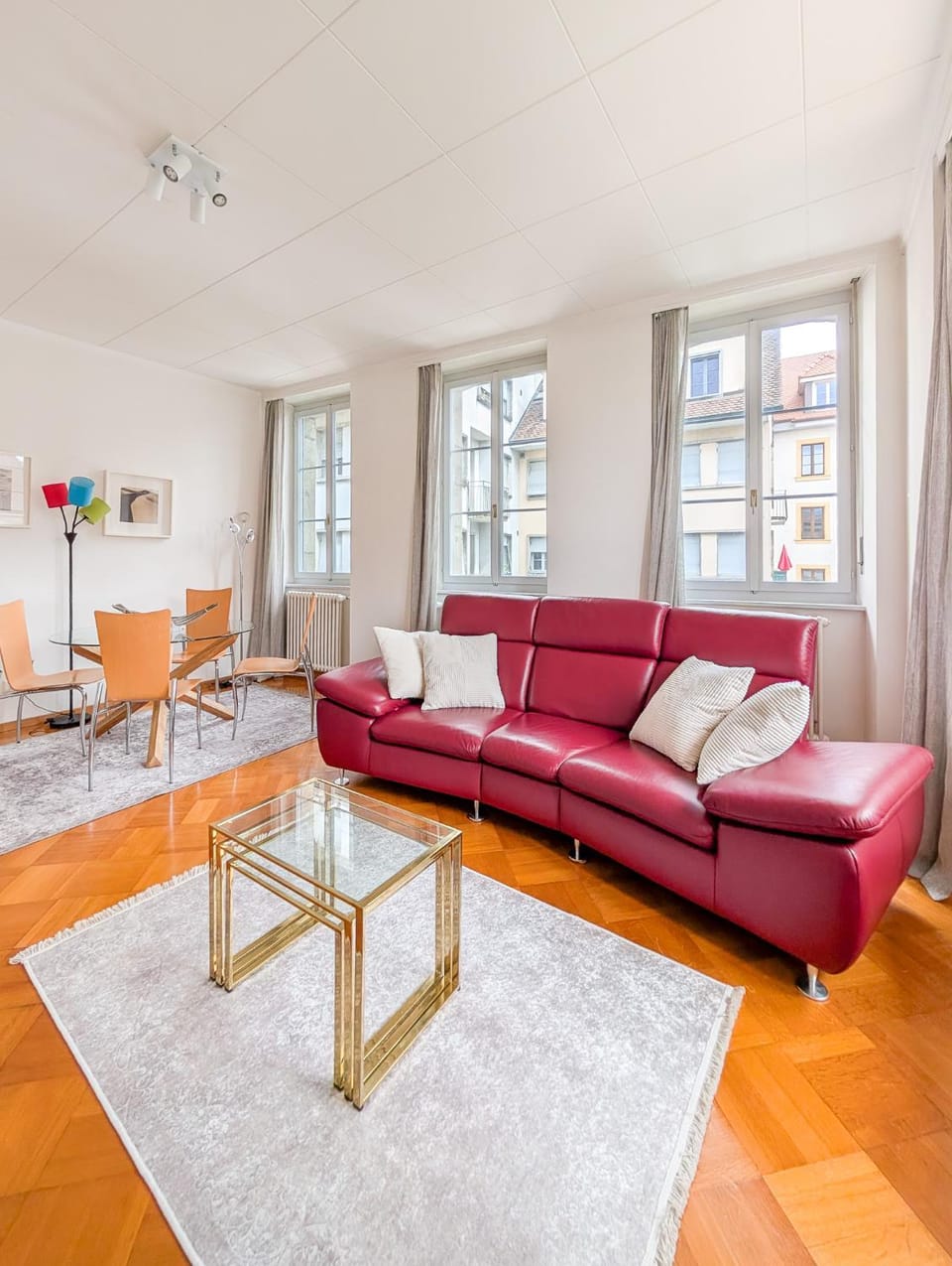 Living room, Dining area