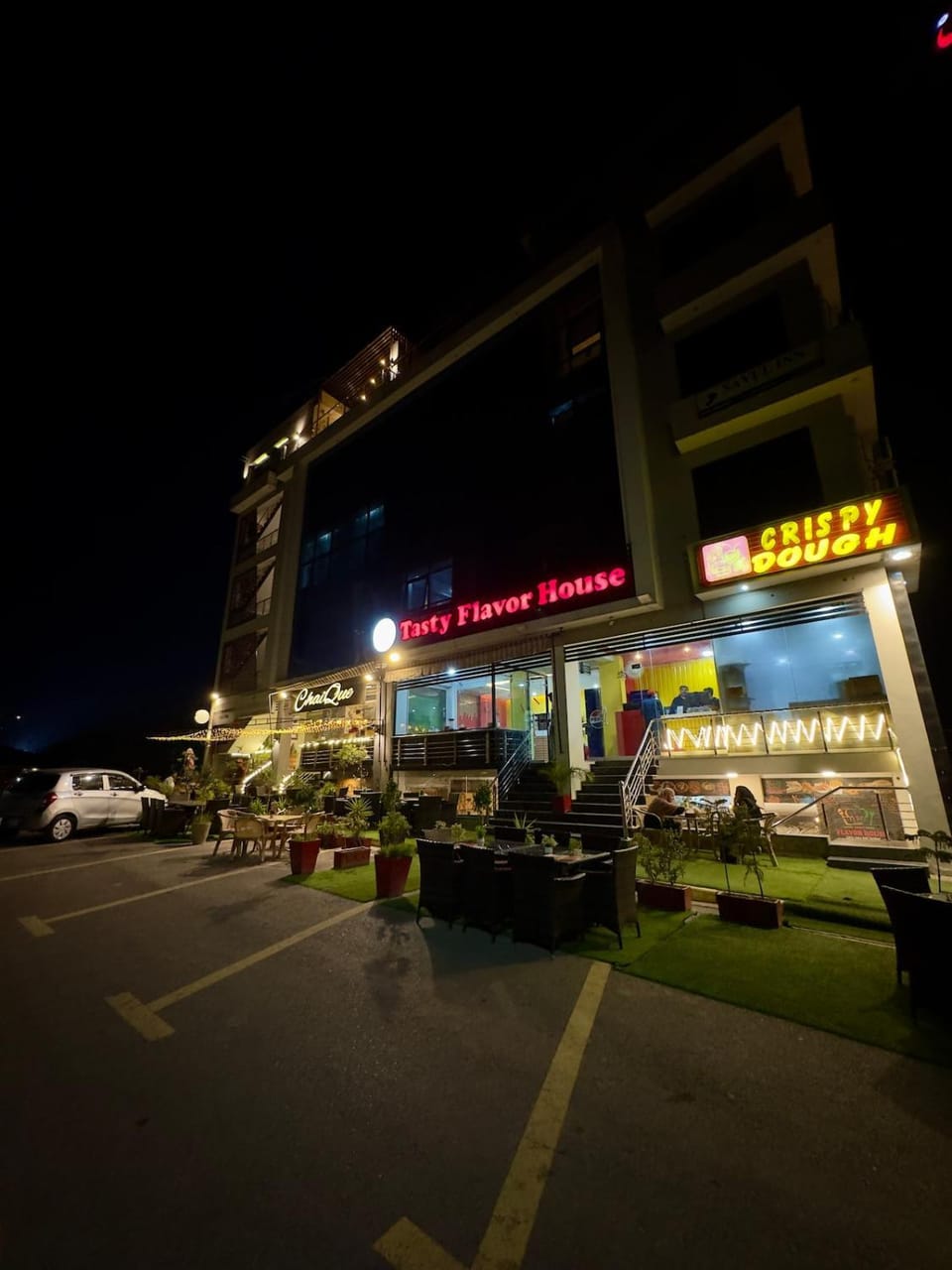 Restaurant/places to eat, Restaurant/places to eat