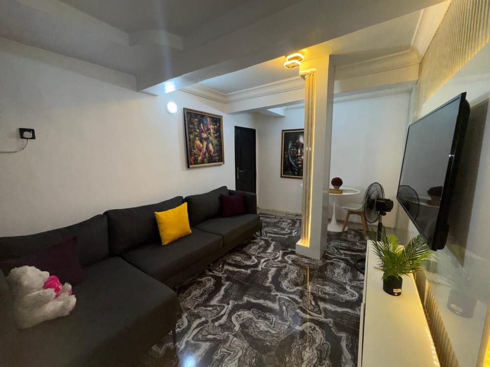 UrbaN ManoR Apartment in Lagos