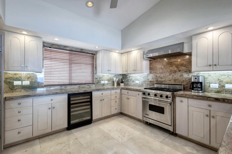 dishwasher, oven, kitchen