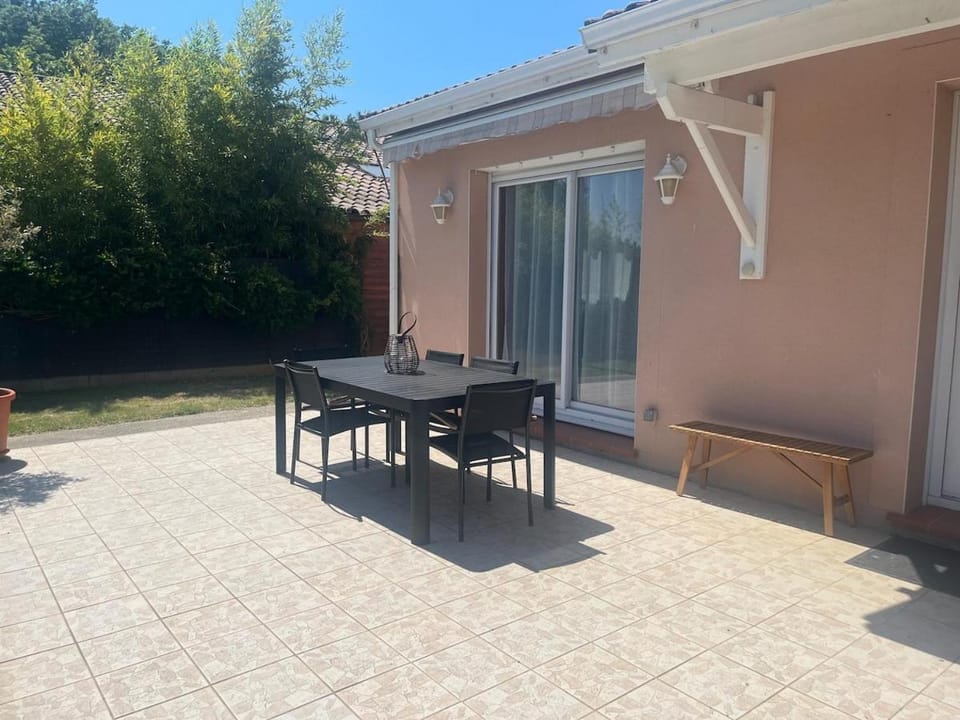 Garden, Balcony/Terrace