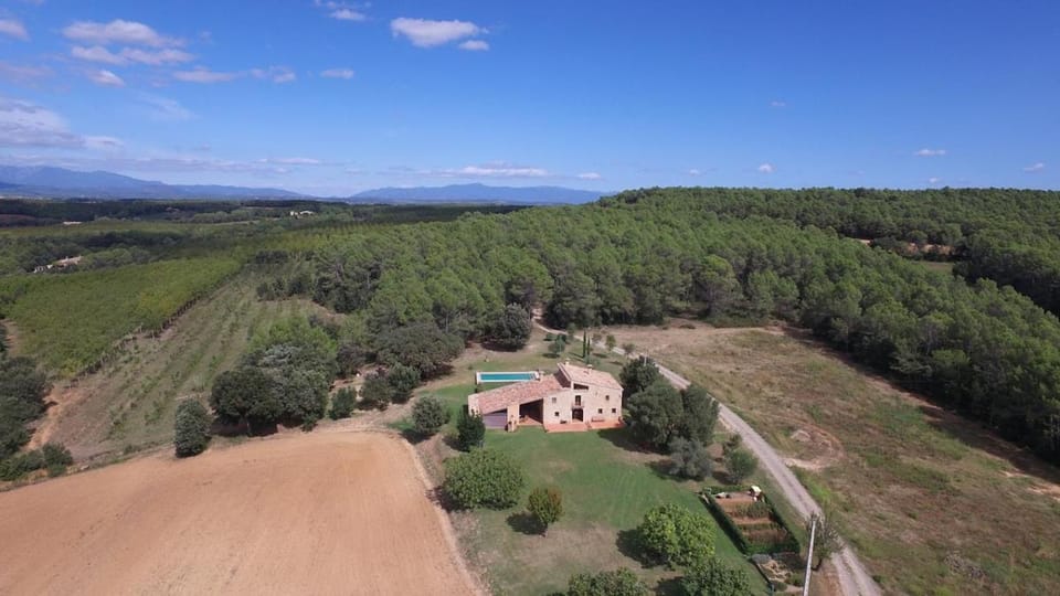 Can Roca de Dalt Villa in Alt Empordà