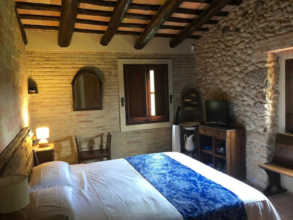Can Roca de Dalt Villa in Alt Empordà