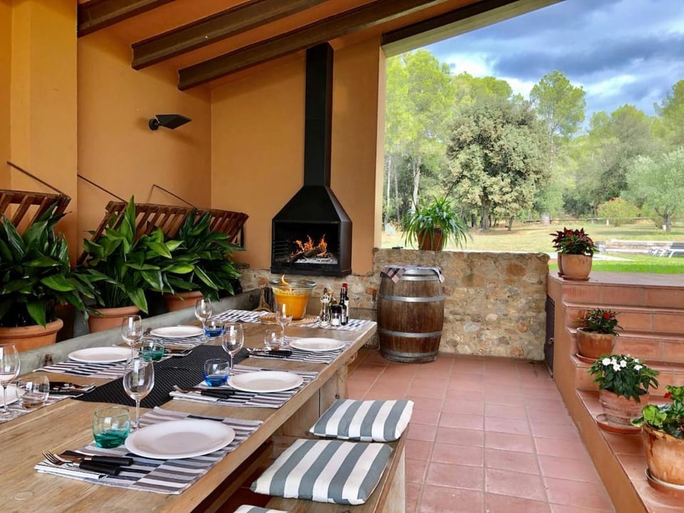 Can Roca de Dalt Villa in Alt Empordà