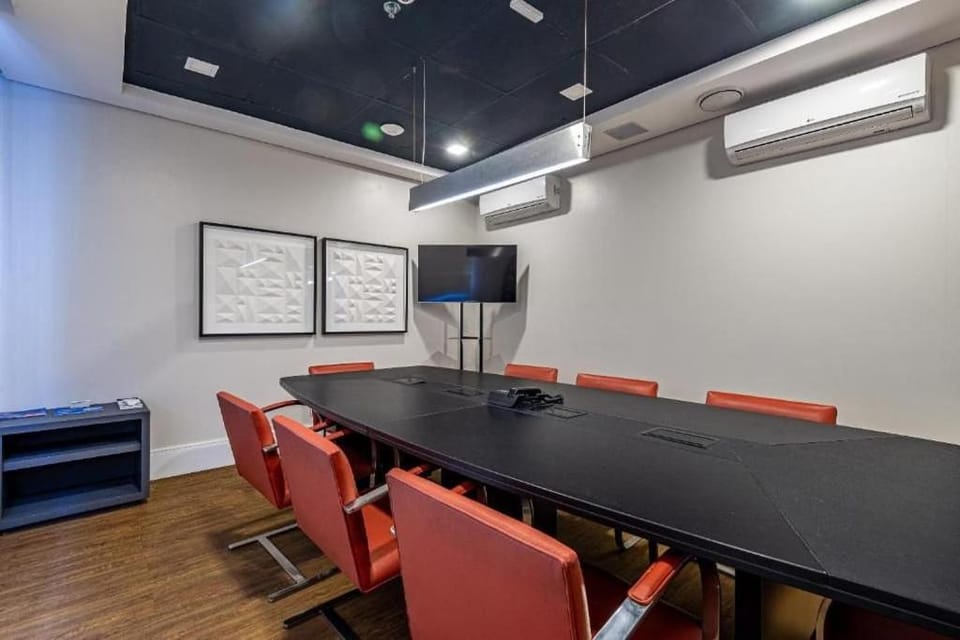 Meeting/conference room