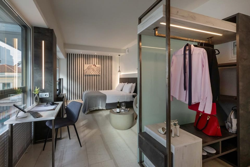 Bedroom, wardrobe
