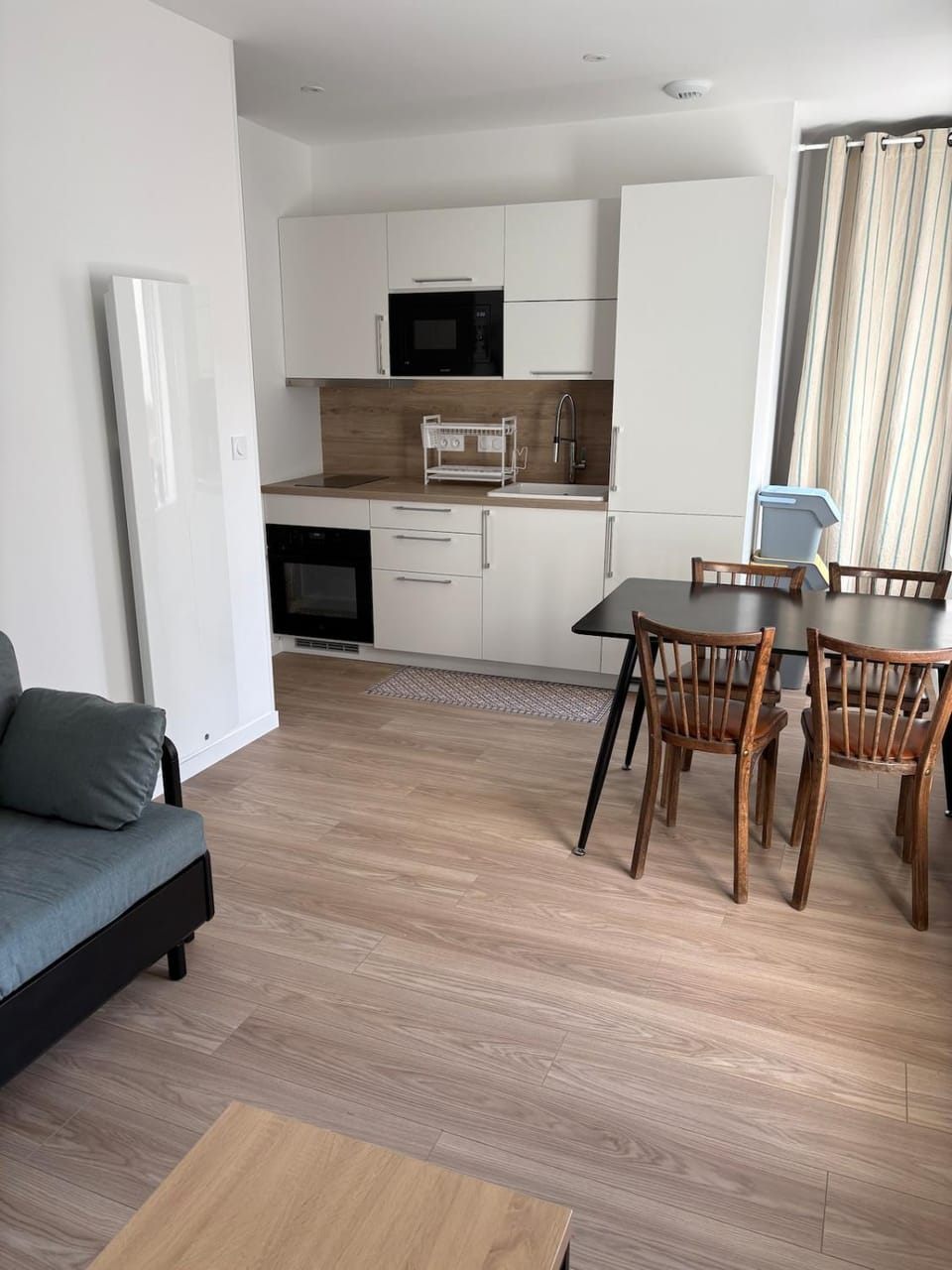 Living room, kitchen