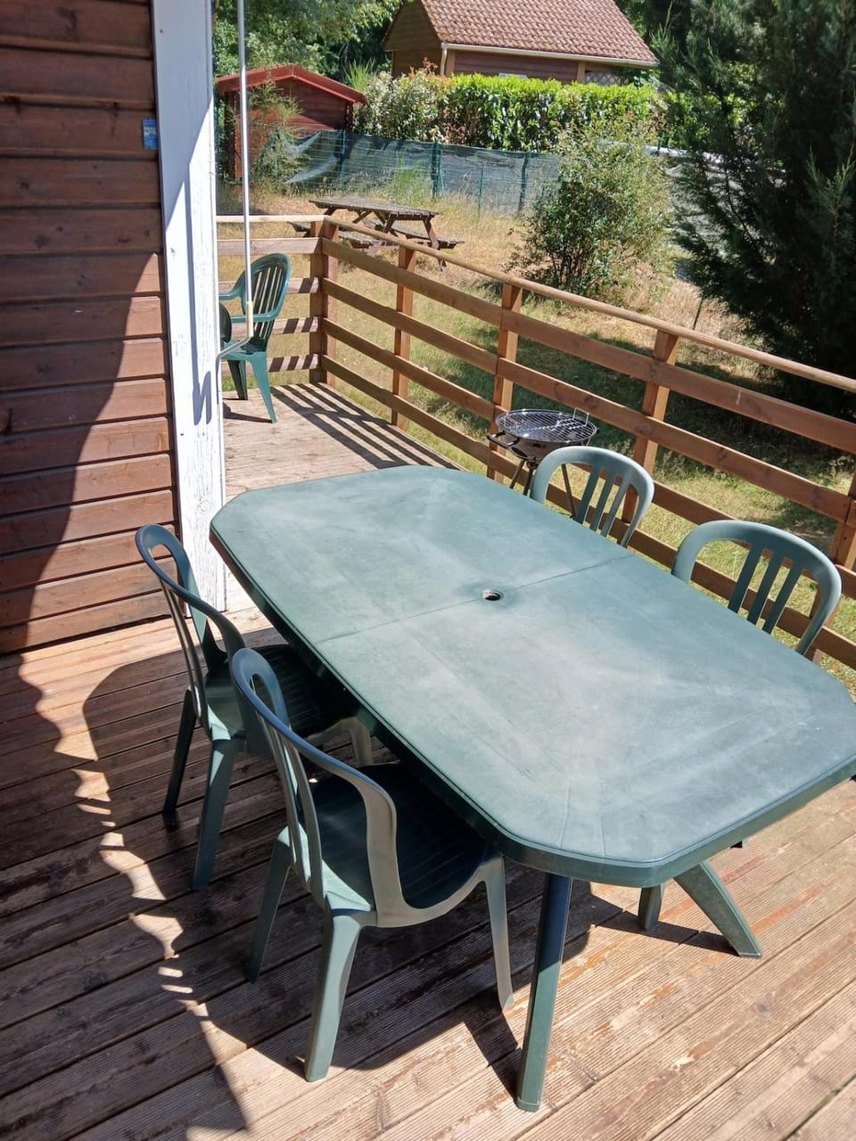 Chalet au calme climatisé et clôturé Chalet in Auvergne-Rhône-Alpes