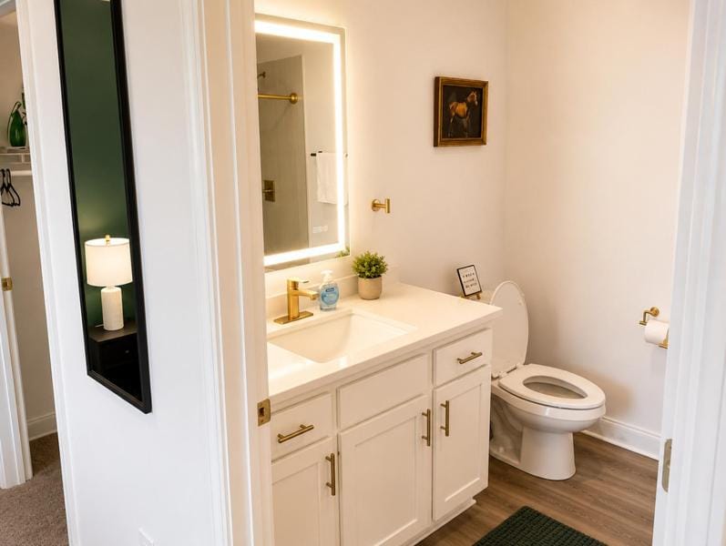 Bathroom, Decorative detail