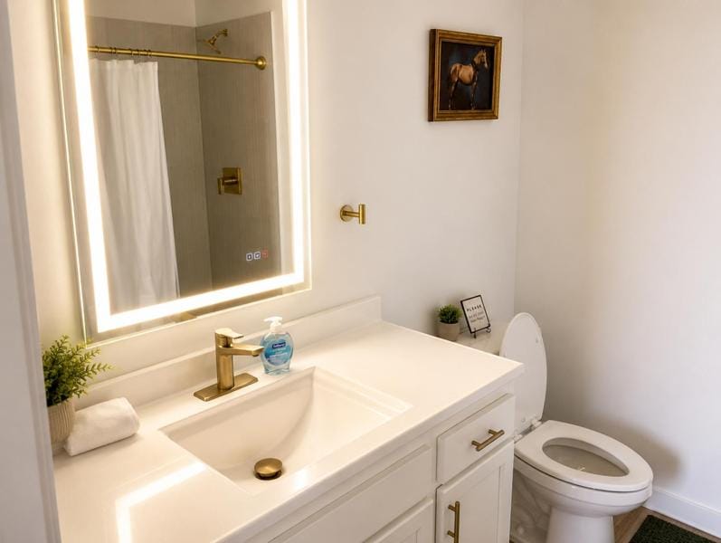 Shower, Bathroom, Decorative detail