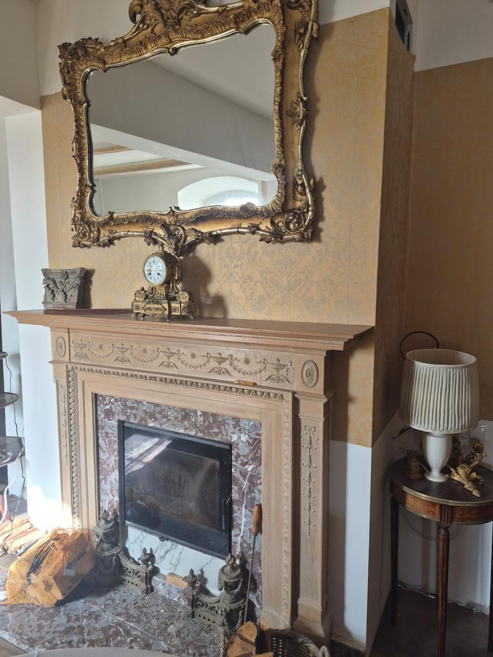 Living room, fireplace