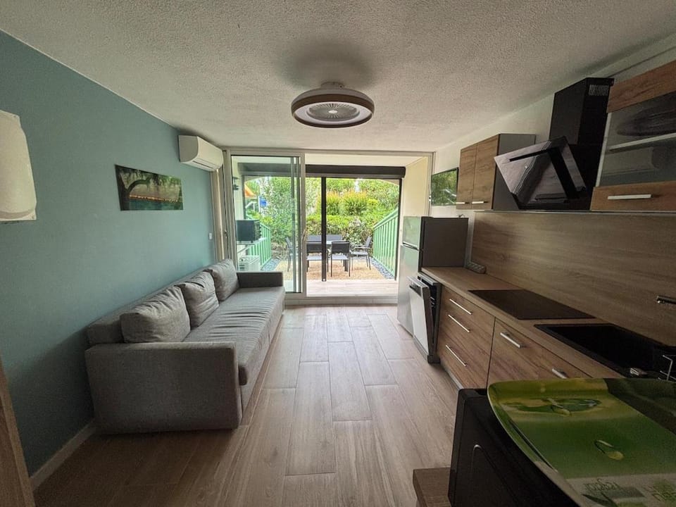 Studio 4 personnes avec piscine Apartment in Gruissan