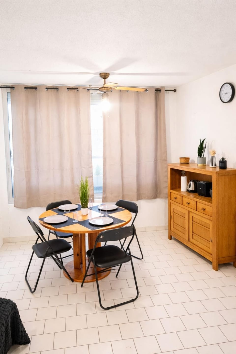 Studio Plein soleil piscines proche plages parking privé Apartment in Le Grau-du-Roi