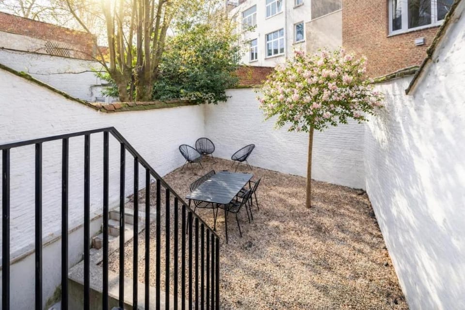 Light House Duplex with Sunny Terrace Apartment in Antwerp