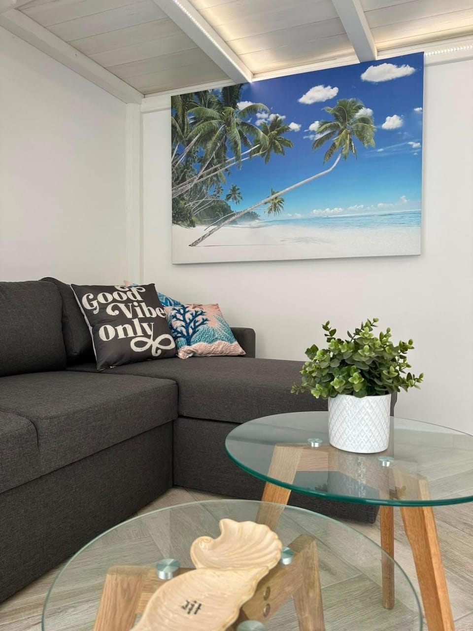 Living room, Decorative detail