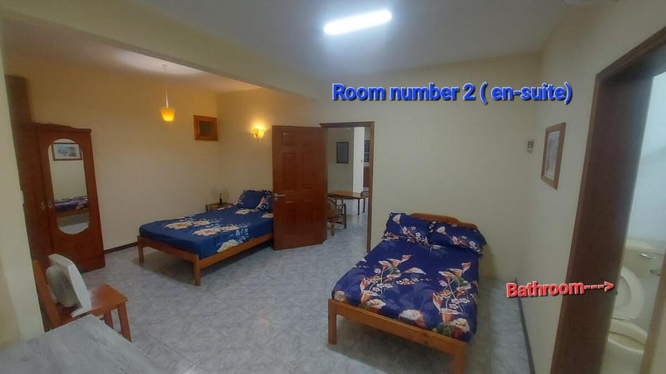 Spacious Groundfloor apartment 150m- public beach Apartment in Trou-aux-Biches
