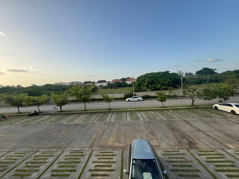 Inner courtyard view, Parking