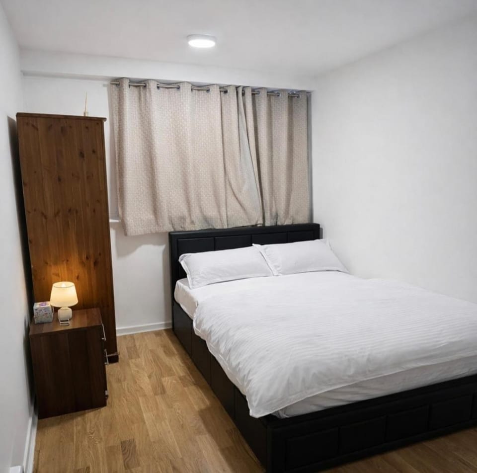 3-Bedroom Flat in Southwark Apartment in London Borough of Southwark