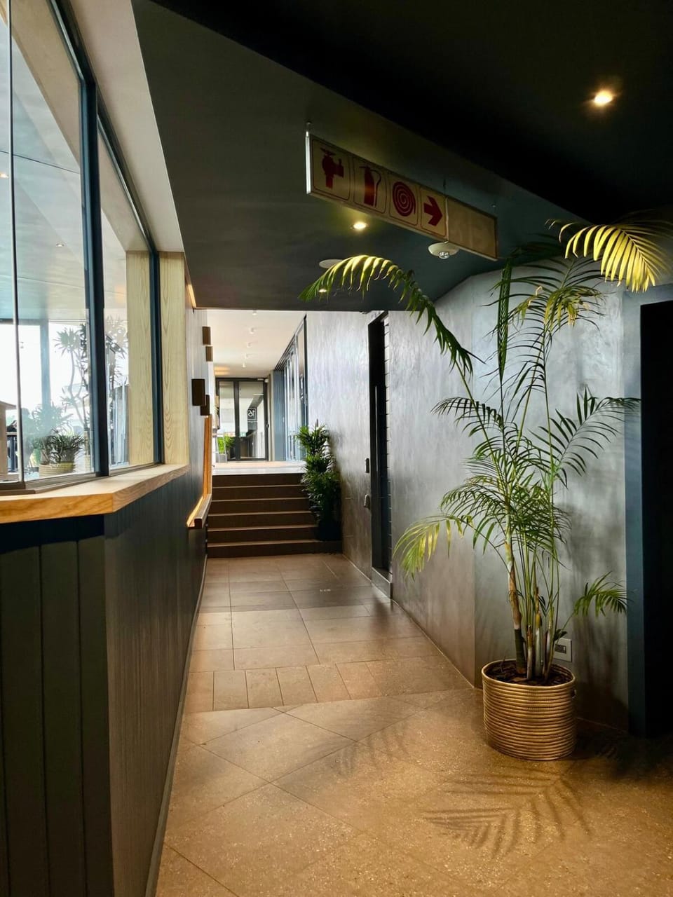 Restaurant/places to eat, Food and drinks, Pool view, Entertainment, Dinner