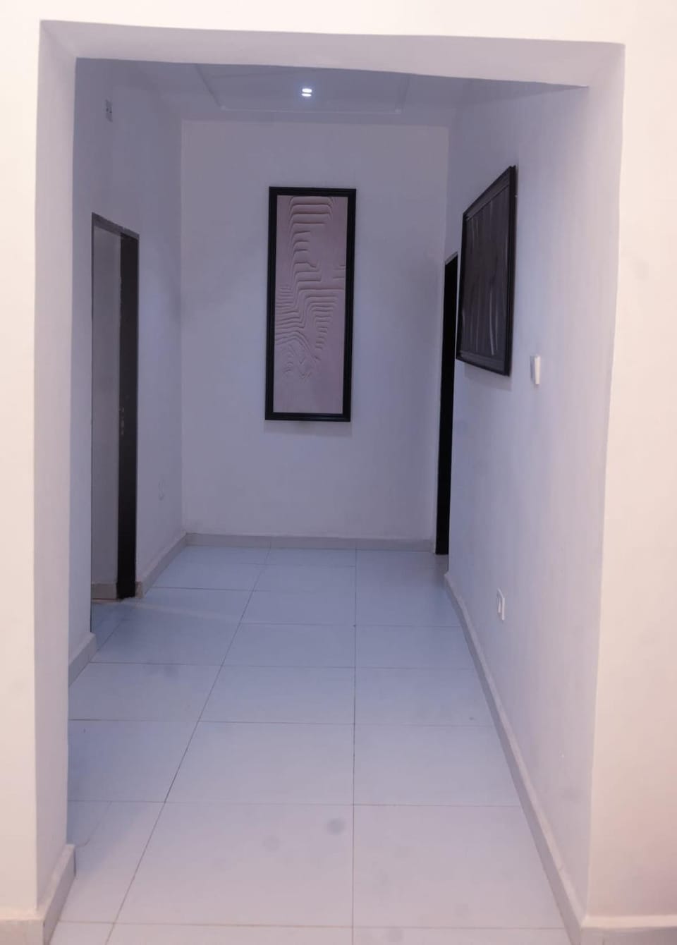 Modern 2BR Retreat in Lugbe Comfort Class 3 Apartment in Abuja