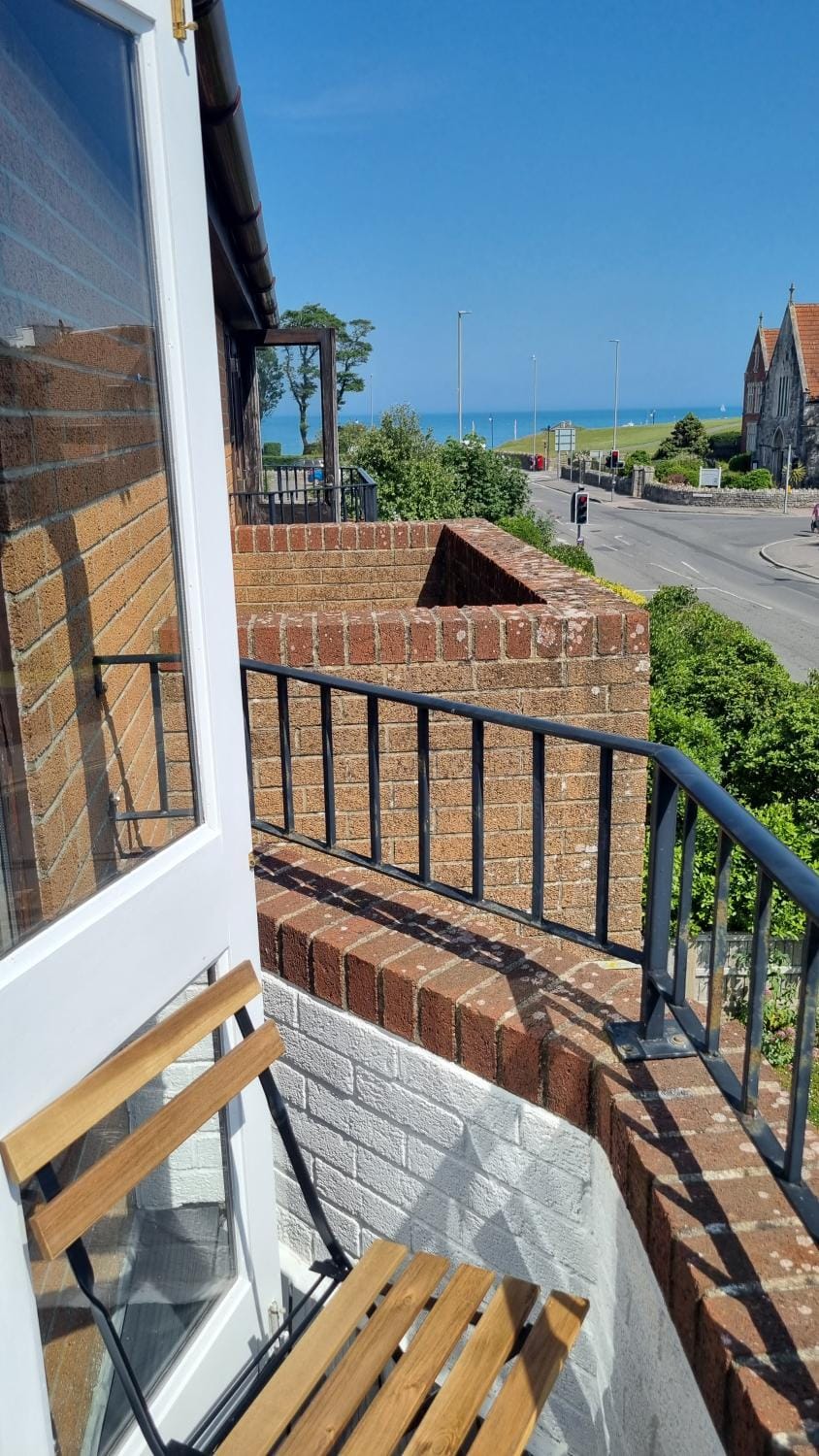 Property building, Day, Natural landscape, View (from property/room), Balcony/Terrace, Sea view