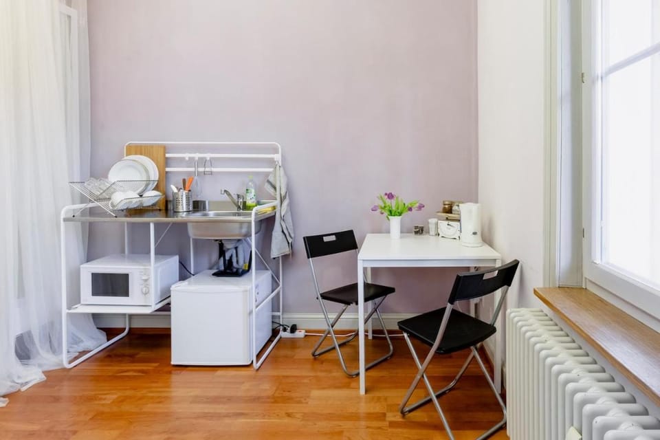 Downtown - 24h Check-In - 15 min to Airport Apartment in Basel