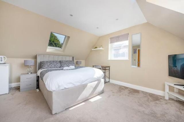 RA7C Stylish Loft Stay Vacation rental in Dewsbury