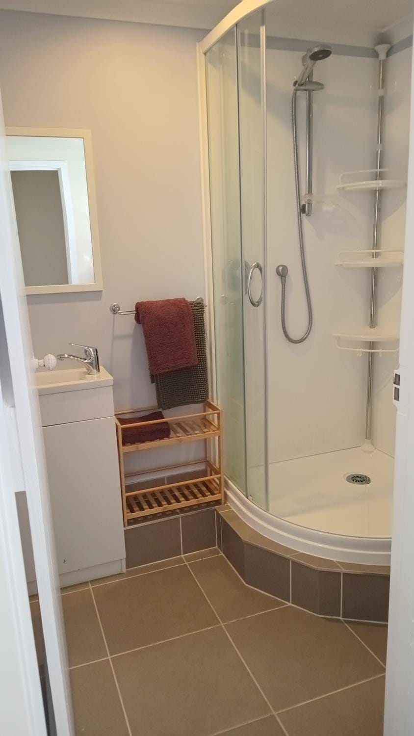 Shower, Bathroom