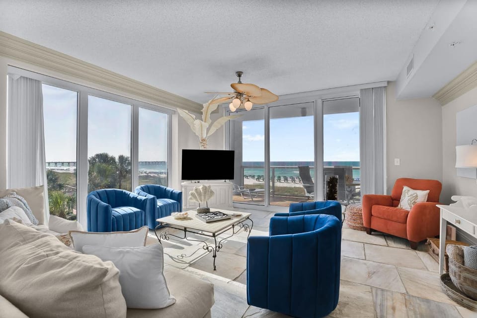 Sunny Beachfront condo with Gulf views pool & deck House in Pensacola Beach