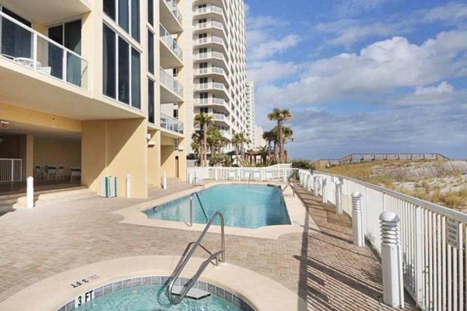 Sunny Beachfront condo with Gulf views pool & deck House in Pensacola Beach