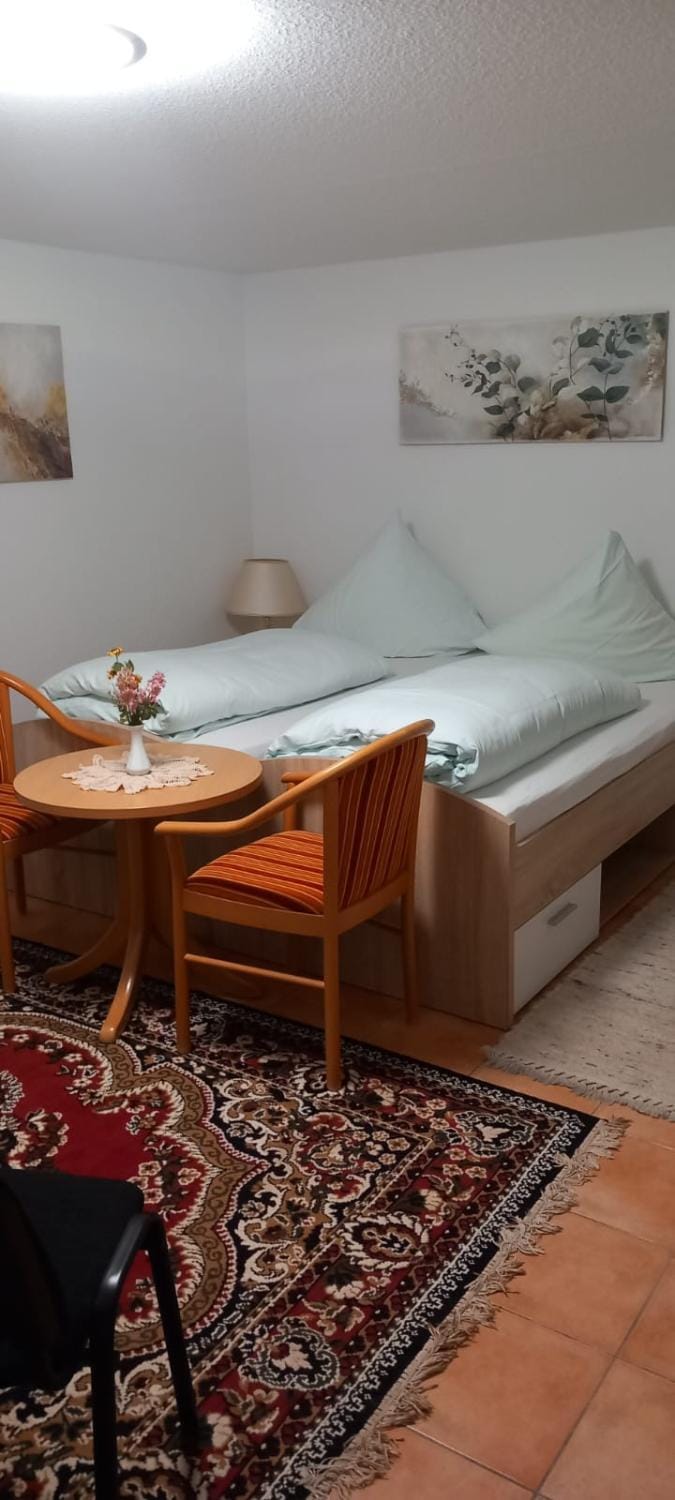 Wider Apartment UG mit Tageslicht Apartment in Schaffhausen, Switzerland