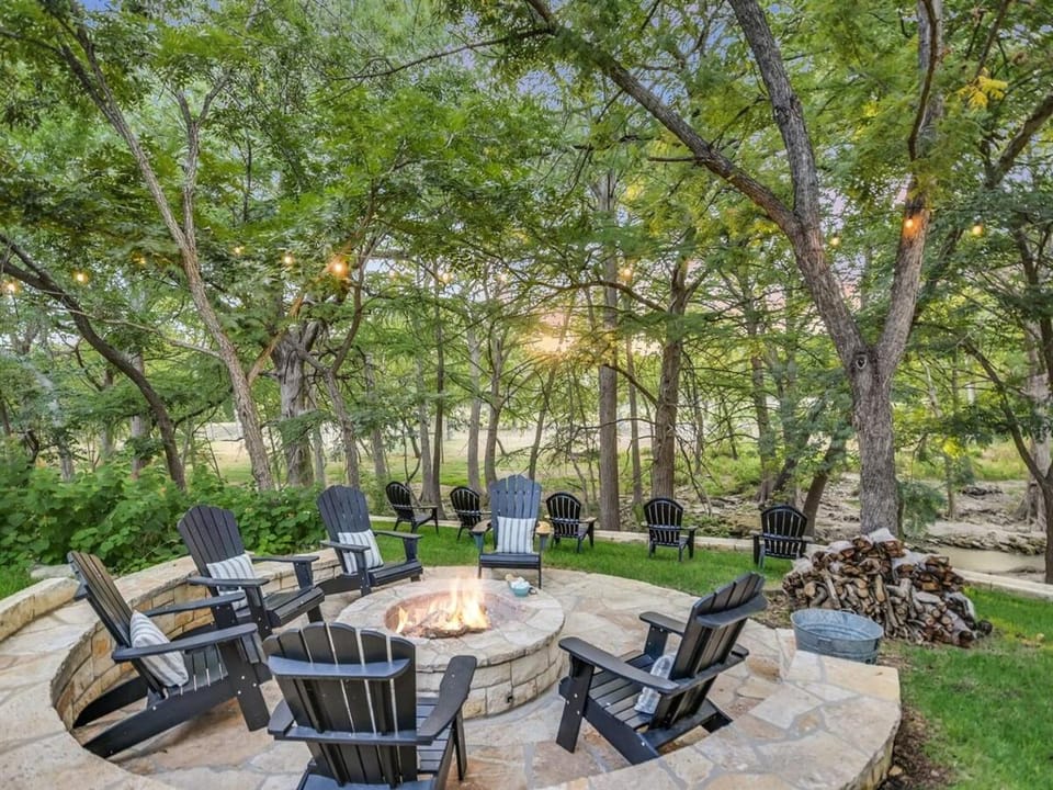 Sunshine Suite at Cabins on the Square Creekside Cabin, Sleeps 4 Cabin in Wimberley