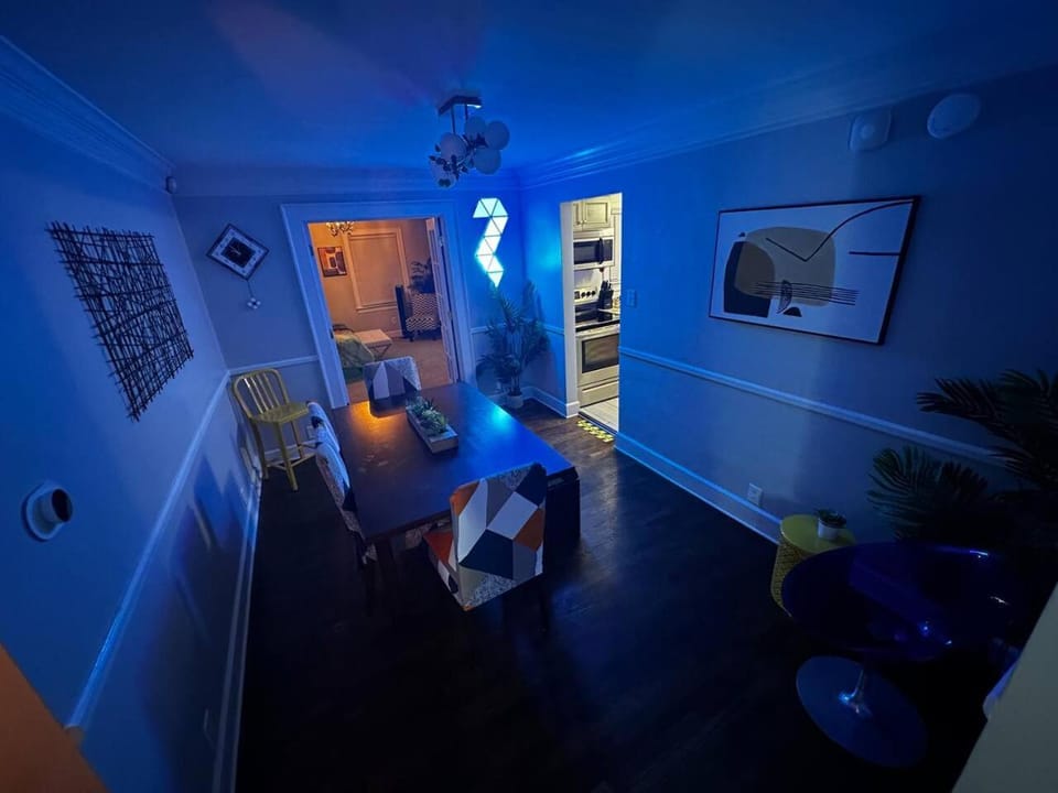 Pet-Friendly Retro Home Near Horse Park & Ark House in Georgetown