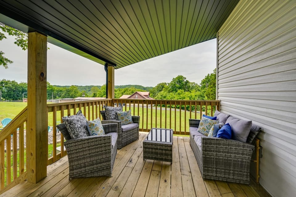 Family Home in Heart of Brownsville: Walk to River House in Kentucky