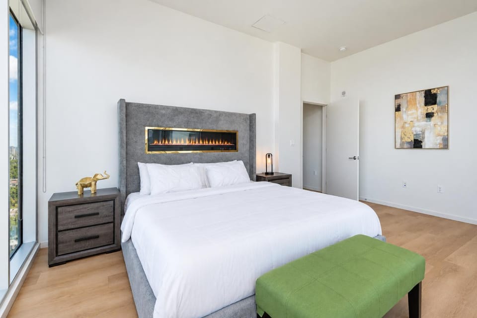Bed, View (from property/room), Photo of the whole room, Bedroom, fireplace, wardrobe