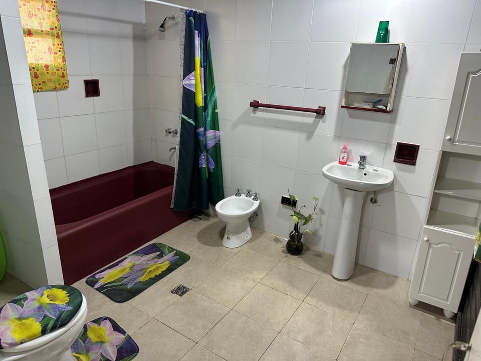 Toilet, Bathroom, towels