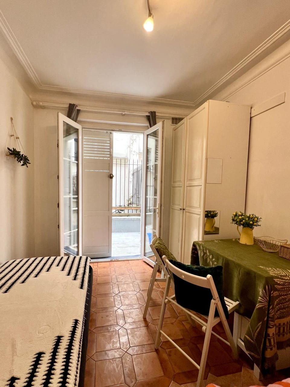 Paris Eiffel Quiet Cool Apartment Apartment in Paris