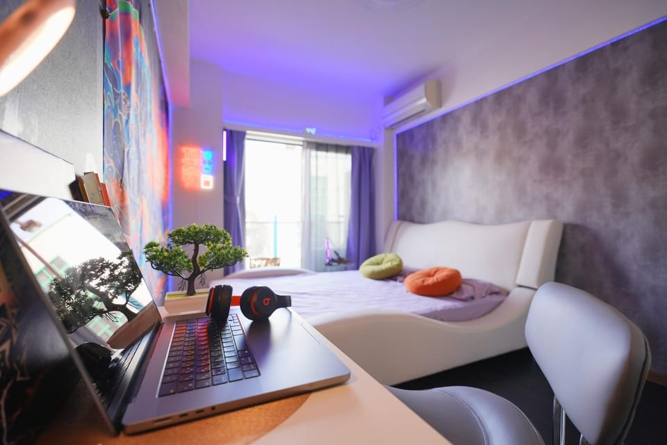 Bed, Photo of the whole room, Bedroom