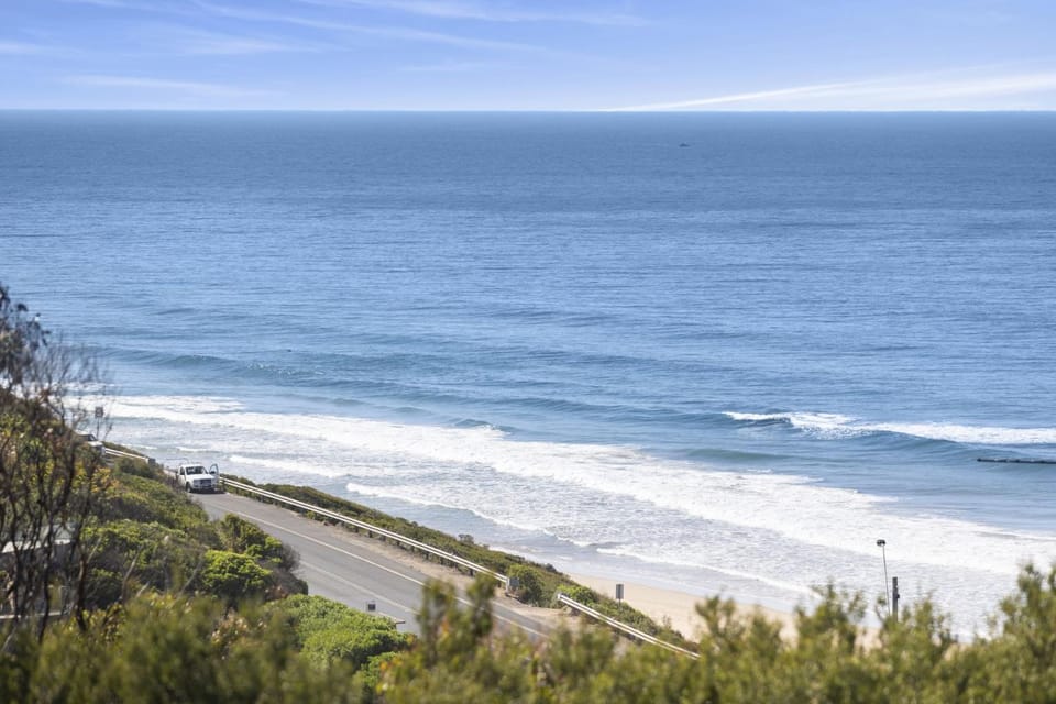 Short Walk to Beach and Fairhaven SLC House in Aireys Inlet