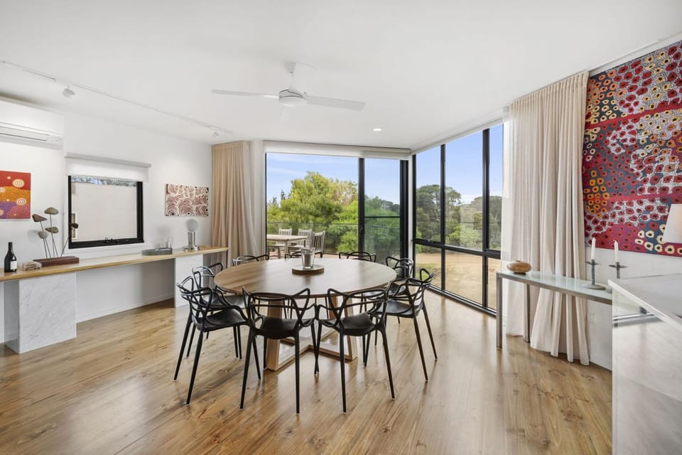 Position Perfect on Eaglerock Pde House in Aireys Inlet