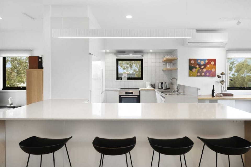 Position Perfect on Eaglerock Pde House in Aireys Inlet