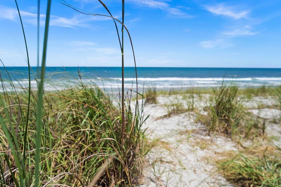 Ocean Front Home Gorgeous Views Beach Gear BBQ House in Vilano Beach