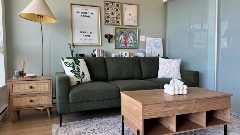 Living room, Seating area