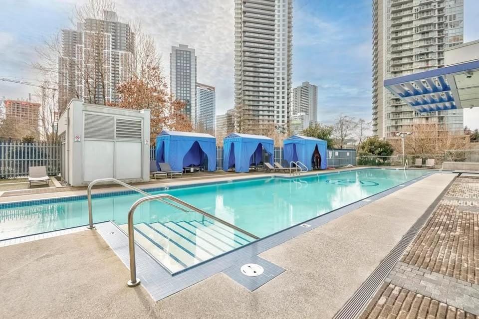 Sauna, Swimming pool